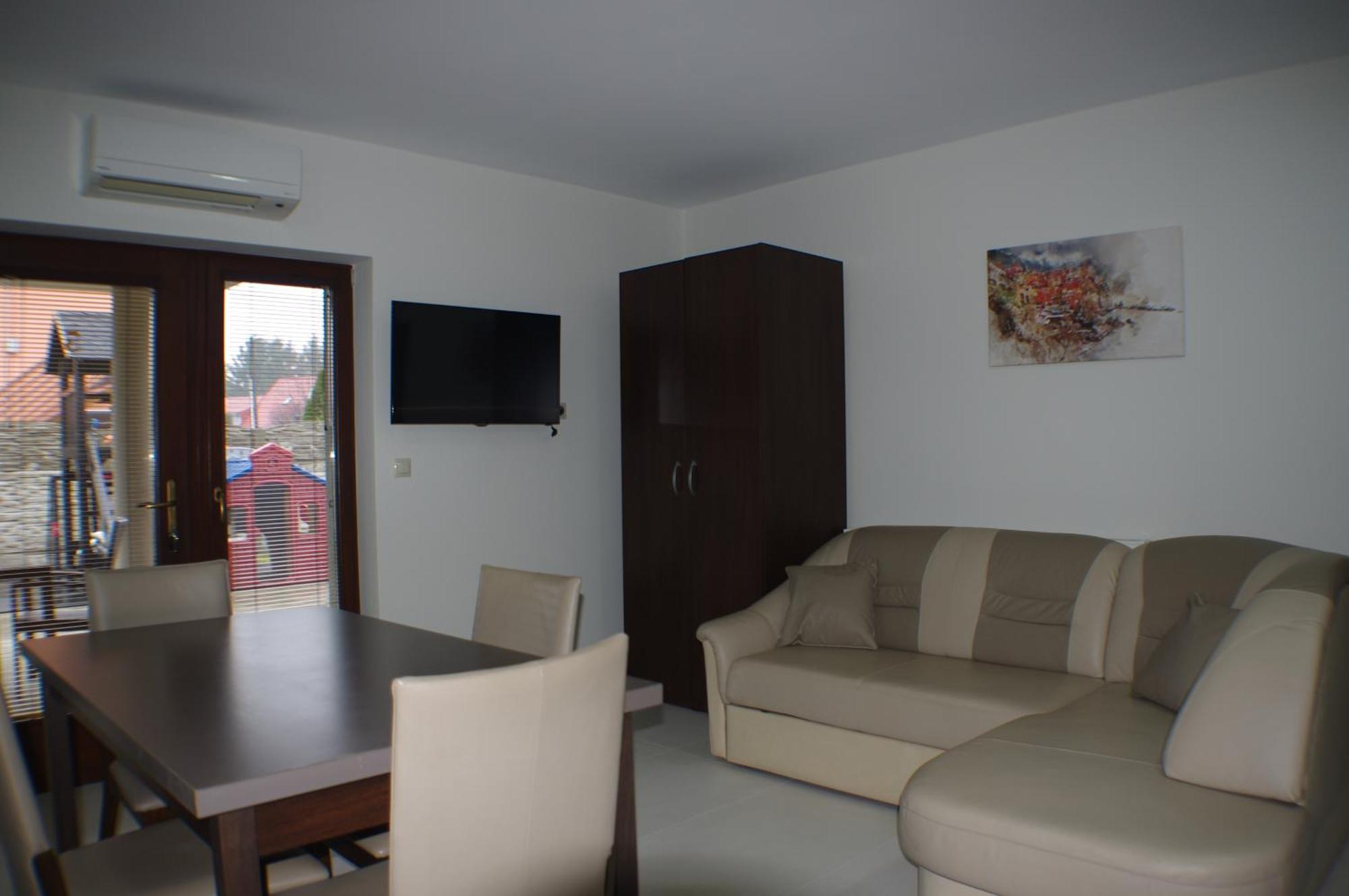 Vila Lexus Velky Meder Exterior photo