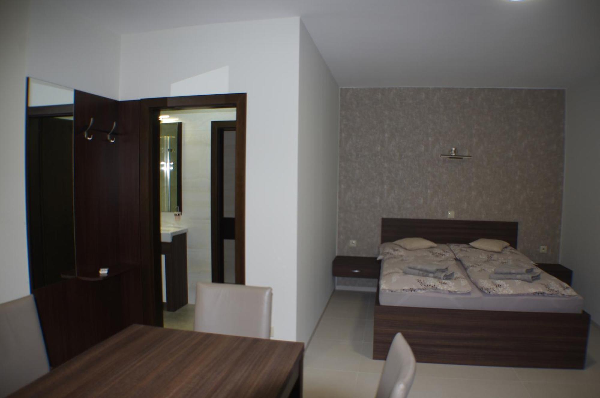 Vila Lexus Velky Meder Exterior photo
